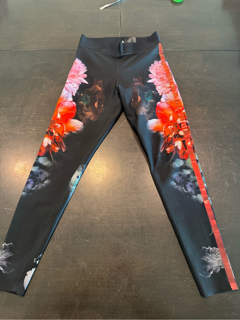 Ultracor Women's Floral High Rise Performance Leggings Black Size M